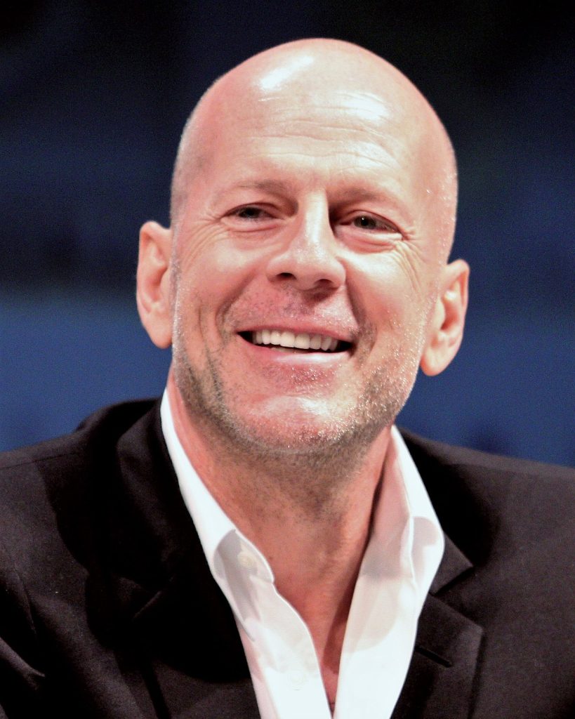 Example of actors quit movies due to salary disputes: Bruce Willis