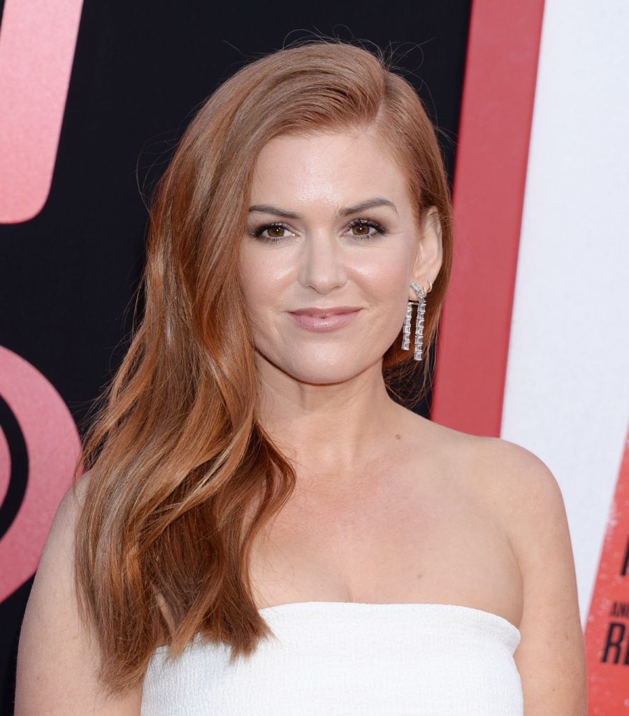 Isla Fisher had a near-death experience when she was stuck underwater.