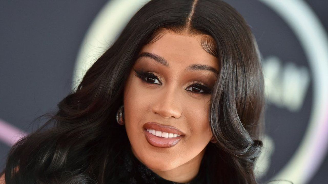 Cardi B did not just throw her shoe once violent fights on live TV