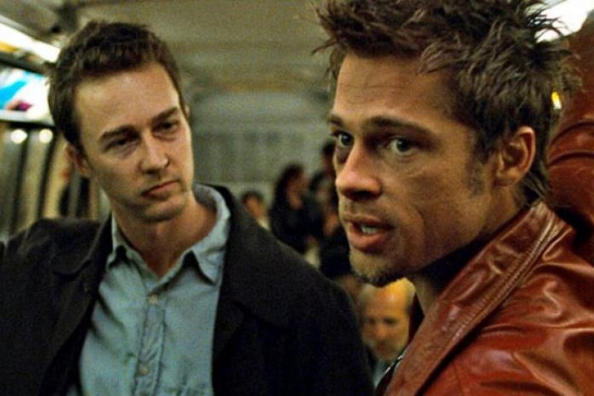 Edward Norton and Brad Pitt in Fight Club (1999).