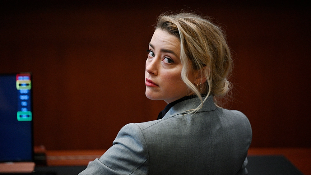 Amber Heard lawyer part ways with actress
