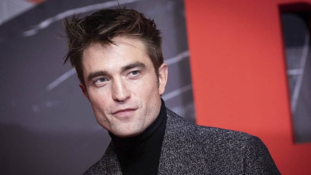 Kurt Cobain's widow believes that robert Pattinson can't play her late husband in a biopic