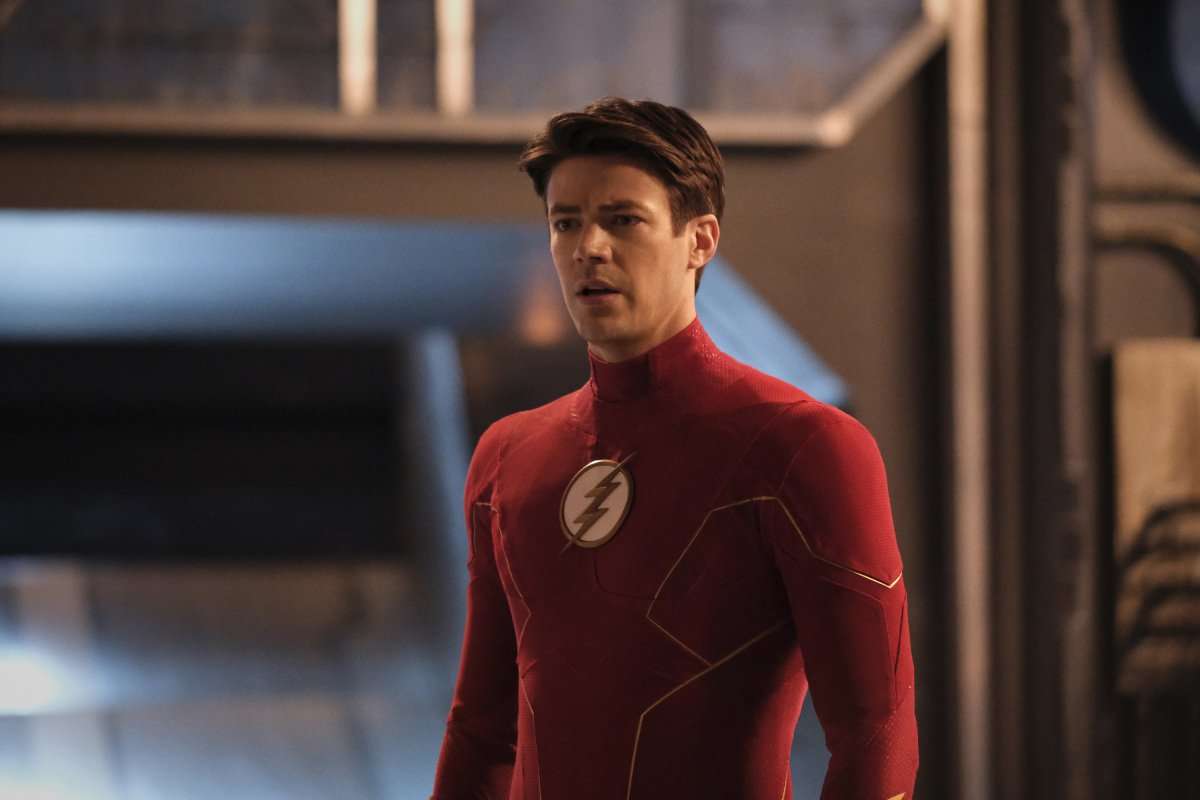 Grant Gustin should replace Ezra Miller as the Flash