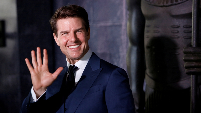 Tom Cruise received praise from critics
