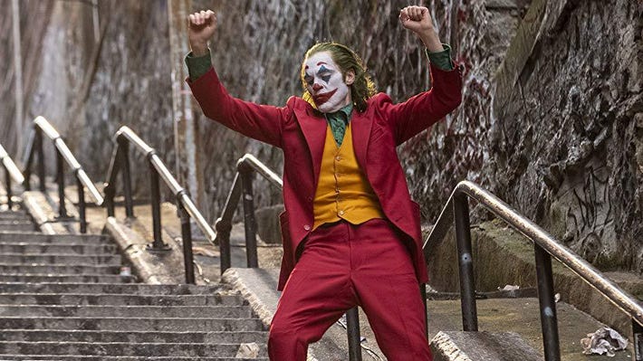 Joaquin Phoenix as The Joker in Joker (2019).