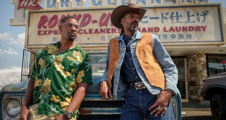 A photo of Jamie Foxx and Snoop Dog from Day Shift (2022).