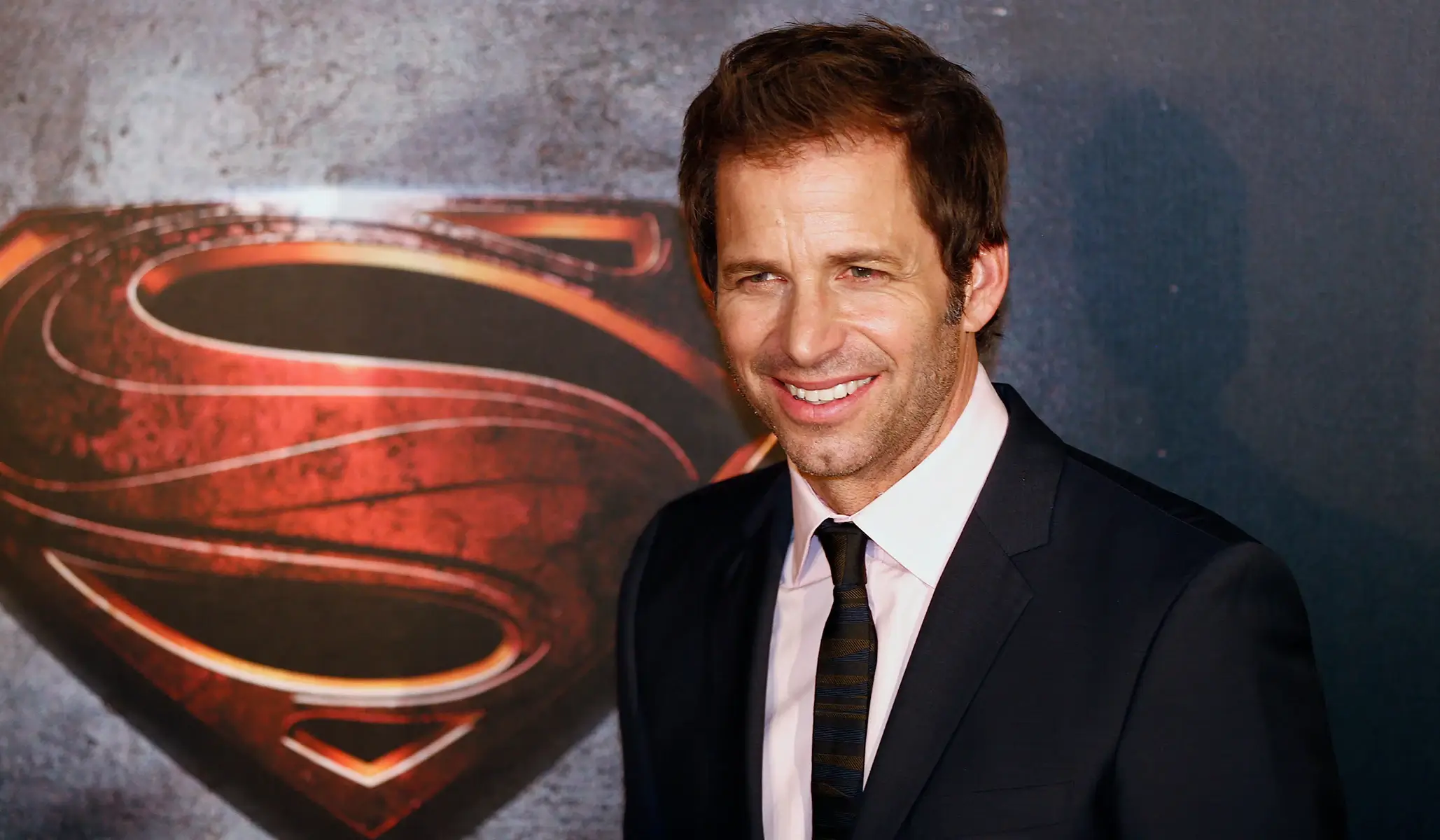 Zack Snyder trends on Twitter due to hate trolls 