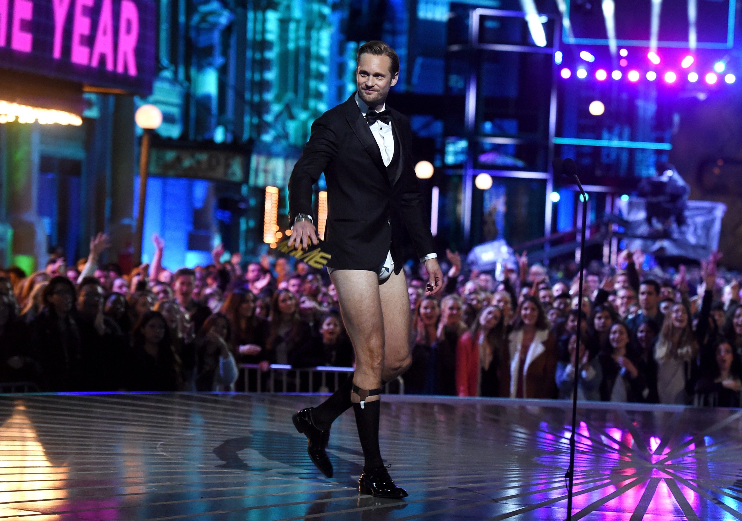 Alexander Skarsgard appears on stage in his underpants at MTV Movie Awards