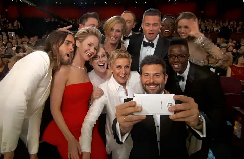 Ellen Degeneres' Oscar selfie