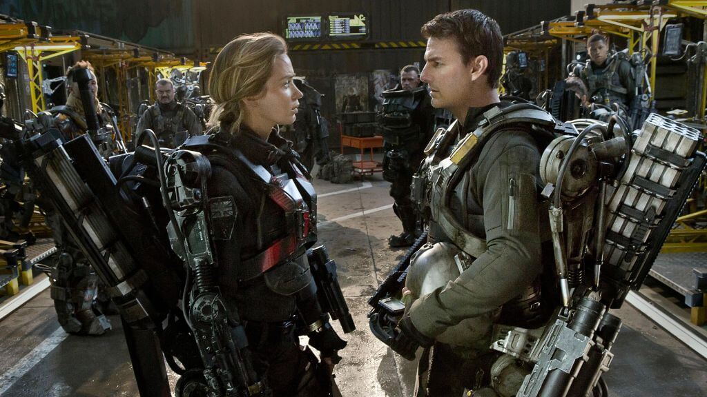 Emily Blunt with Tom Cruise in Edge of Tomorrow (2014)