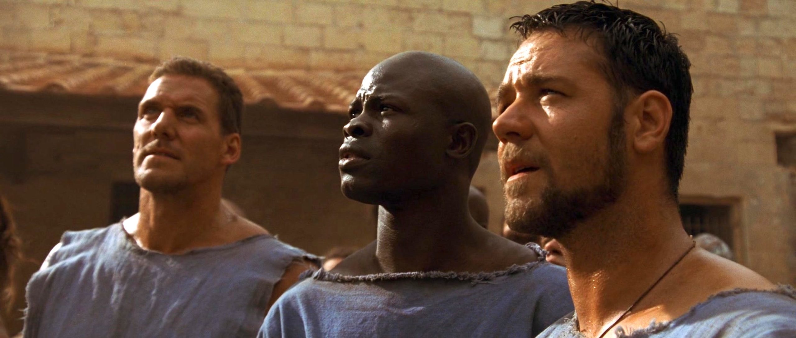 Ralf Moeller, Djimon Hounsou, and Russell Crowe in Gladiator