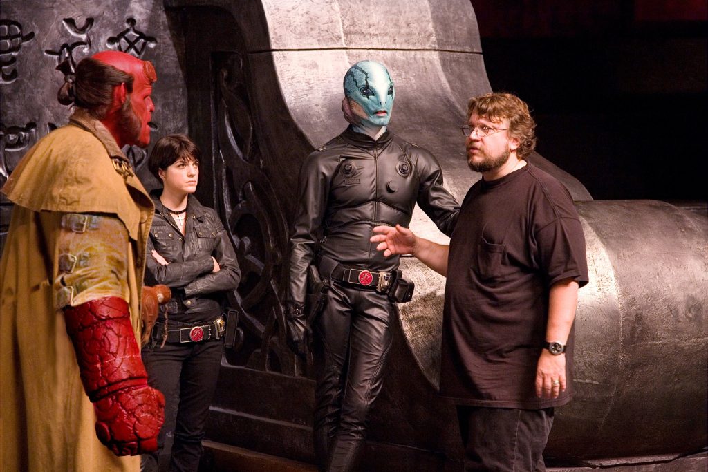 Guillermo del Toro on the sets of Hellboy 