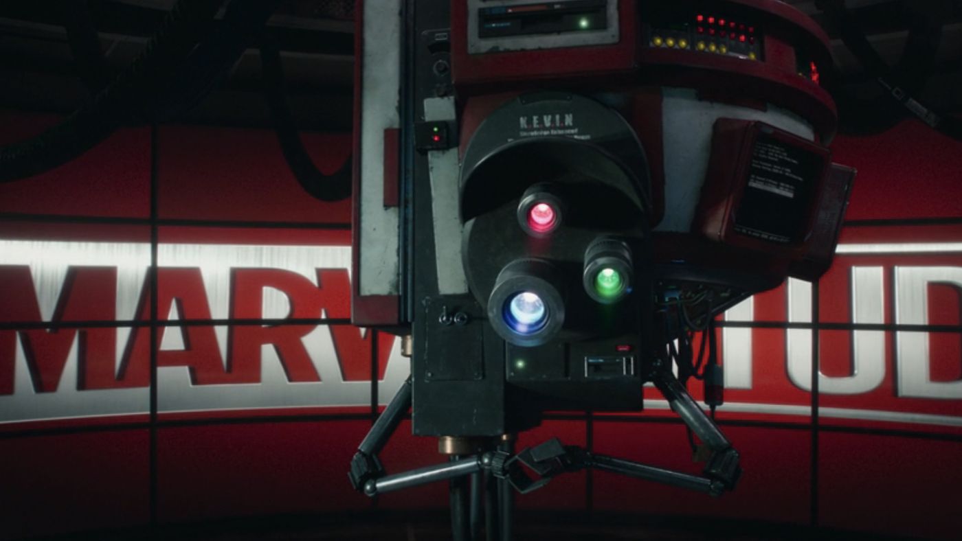 K.EV.I.N, the AI robot that represents Kevin Feige on She-Hulk