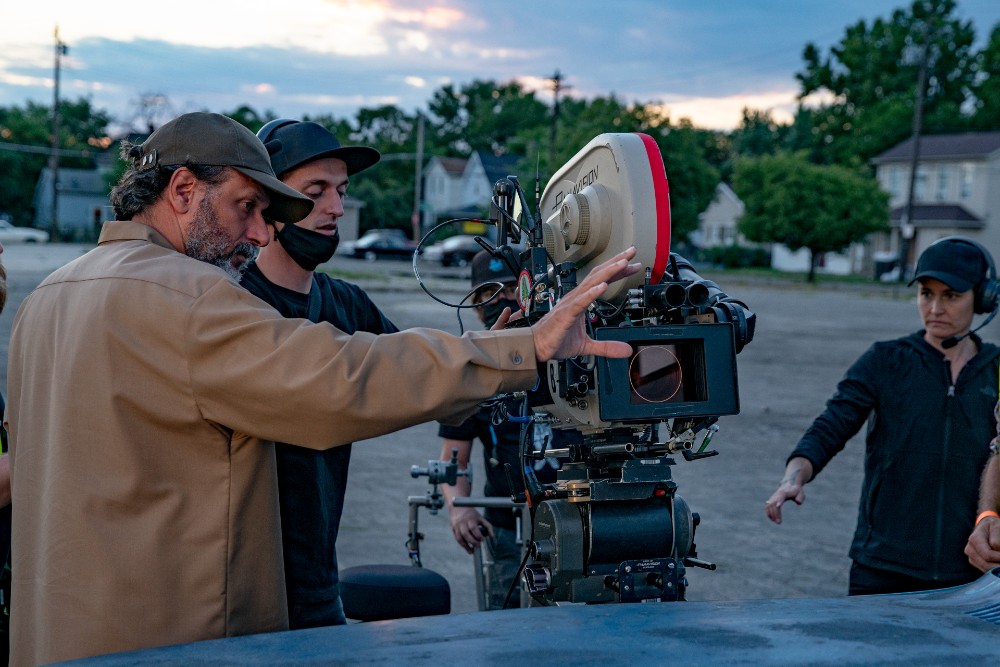Luca Guadagnino on the set of Bones and All