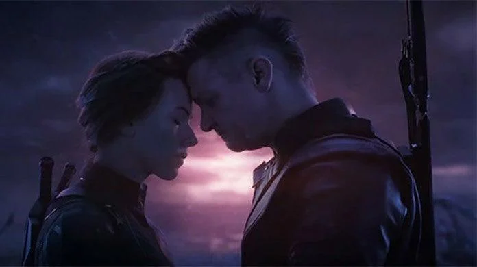 Jeremy Renner and Scarlett Johansson in Avengers: Endgame